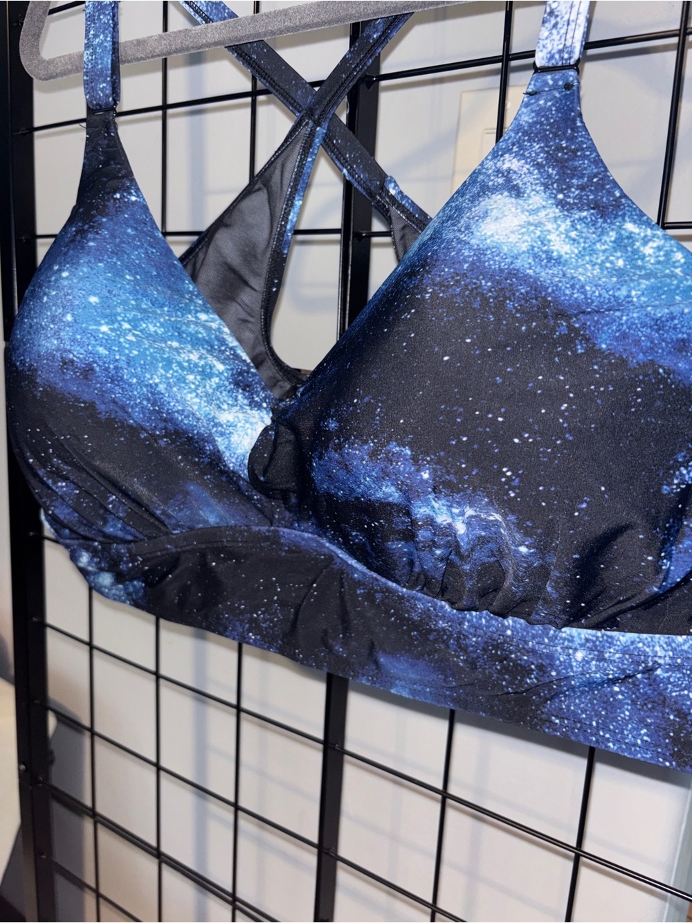 Torrid Blue Galaxy Print Wirefree Racerback Bikini Top EUC - Picture 5 of 6
